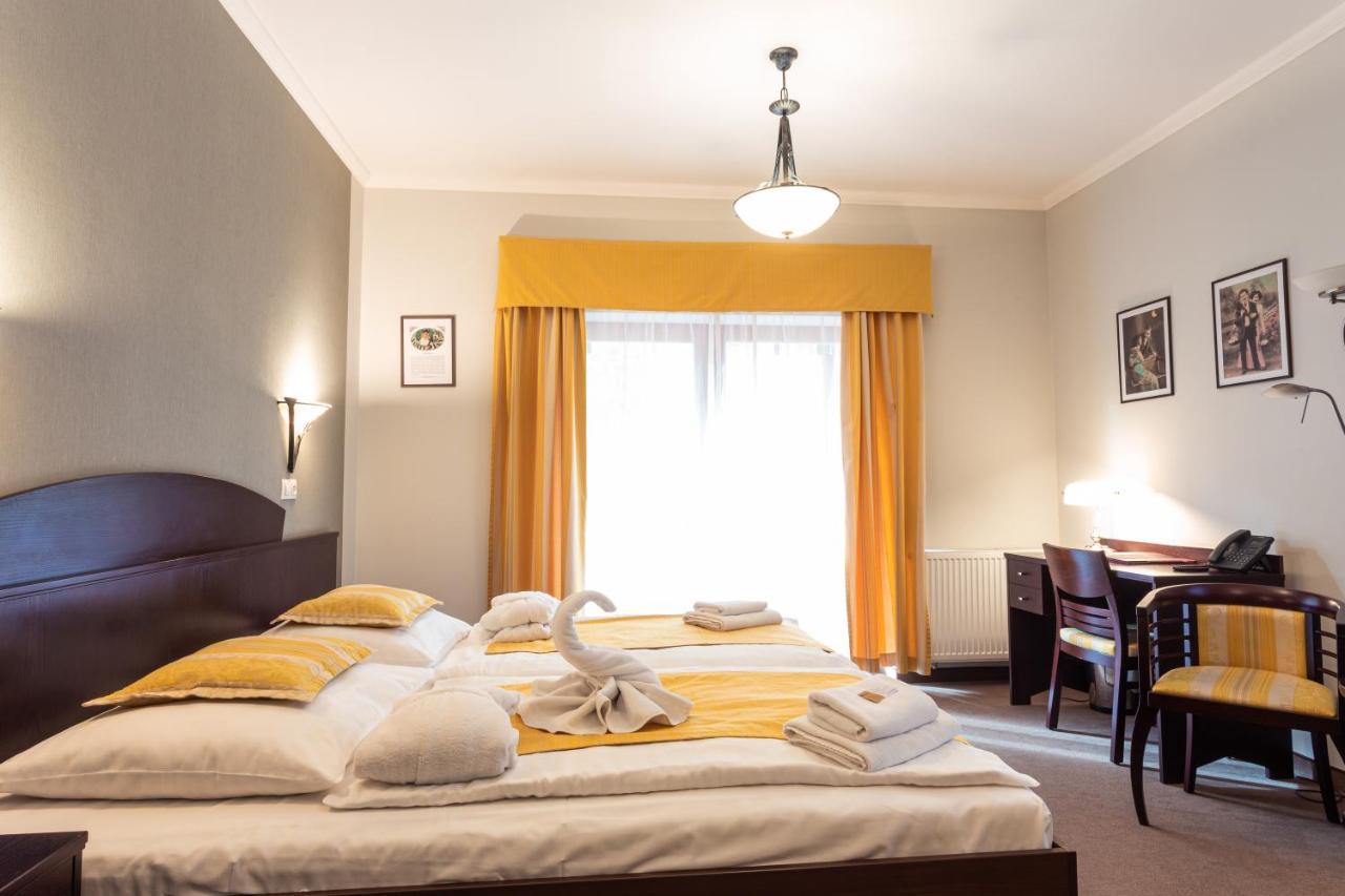 Hotel Studanka Rychnov nad Kneznou Bagian luar foto
