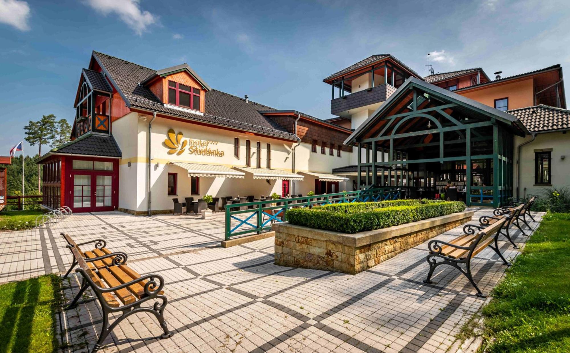 Hotel Studanka Rychnov nad Kneznou Bagian luar foto