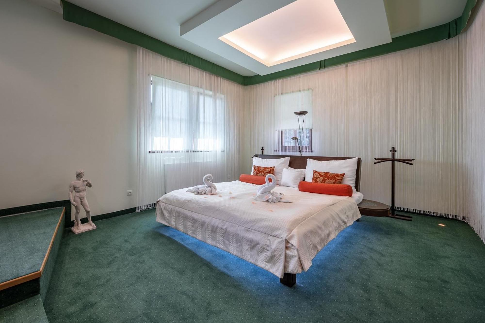Hotel Studanka Rychnov nad Kneznou Bagian luar foto